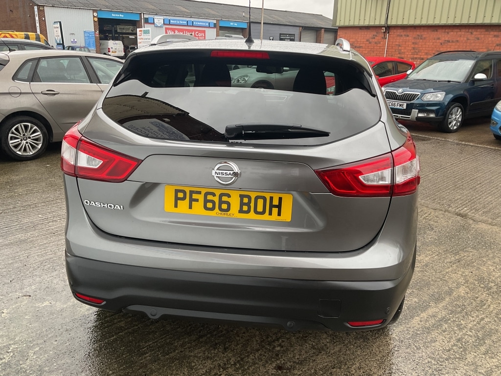 Used Nissan Qashqai 2016 for sale - 77289405: Photo 4