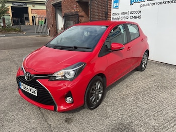 Used Toyota Yaris 2015 for sale - 79439574: Photo