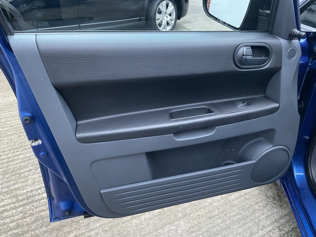 Used Mitsubishi Colt 2010 for sale - 77438638: Photo 15