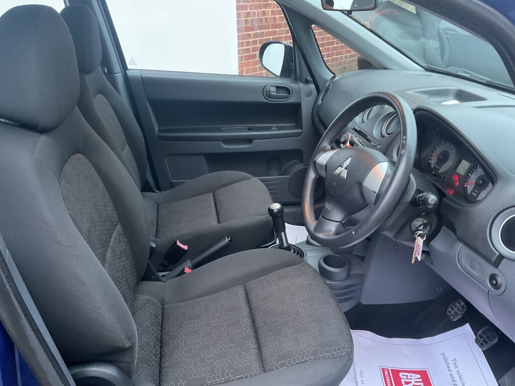 Used Mitsubishi Colt 2010 for sale - 77438638: Photo 9