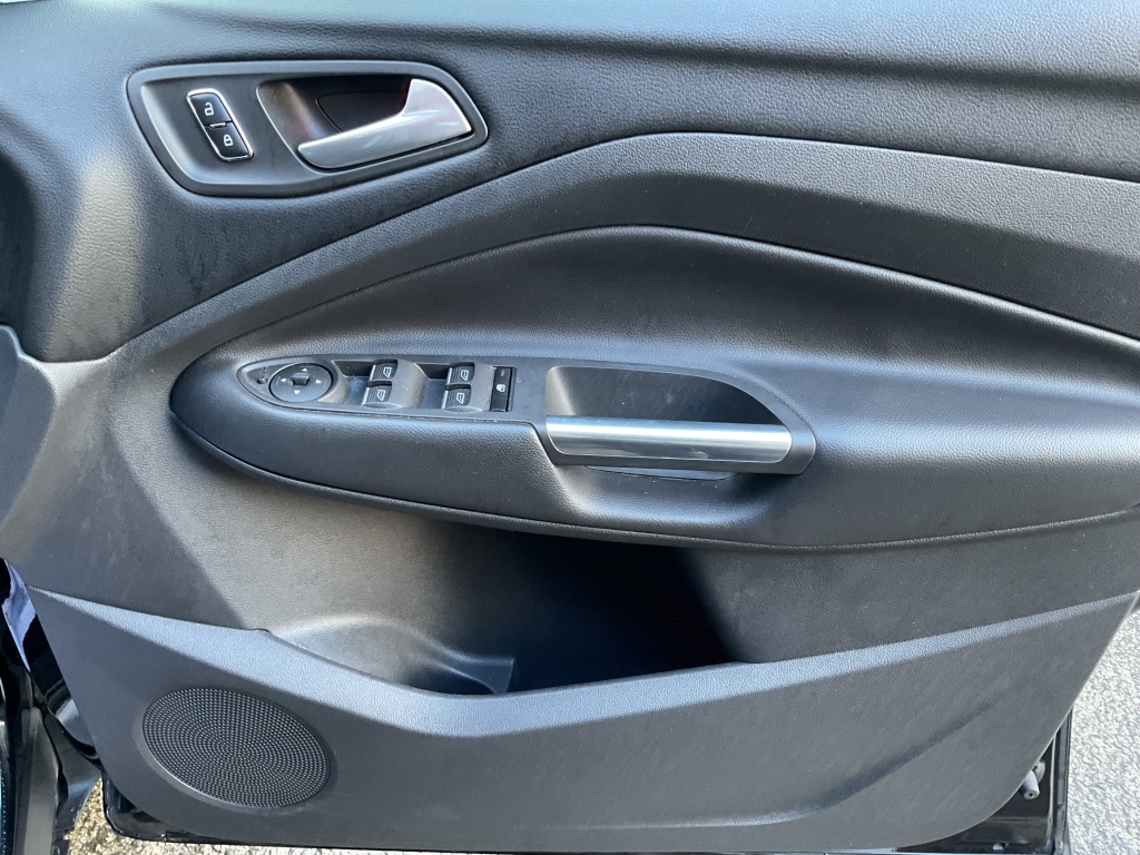 Used Ford Kuga 2016 for sale - 77573054: Photo 17