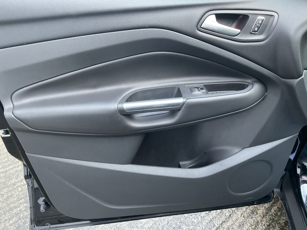 Used Ford Kuga 2016 for sale - 77573054: Photo 26