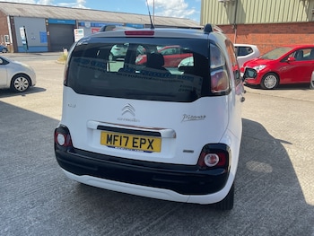 Used Citroen C3 Picasso 2017 for sale - 79031018: Photo