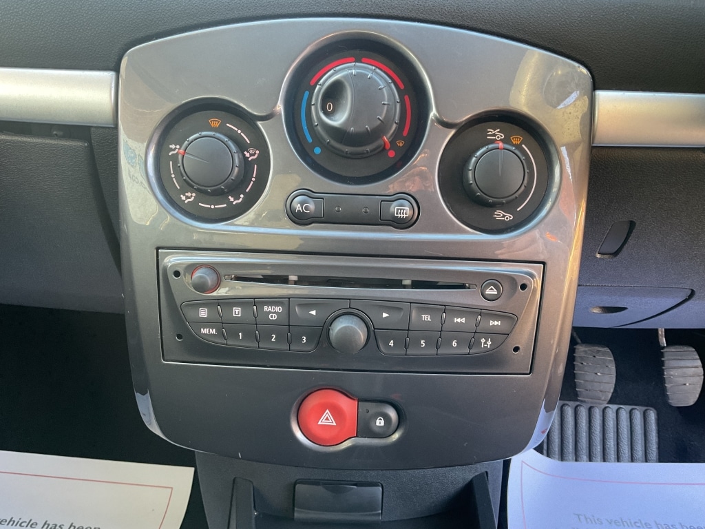 Used Renault Clio 2011 for sale - 77162406: Photo 11