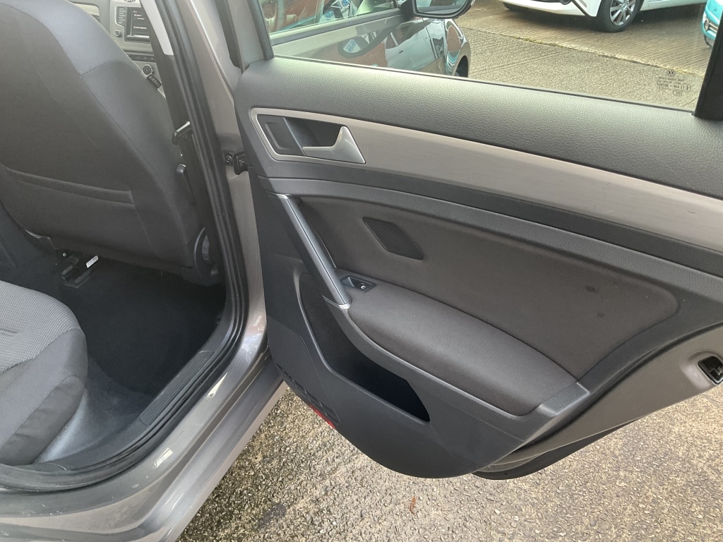 Used Volkswagen Golf 2015 for sale - 76891571: Photo 19