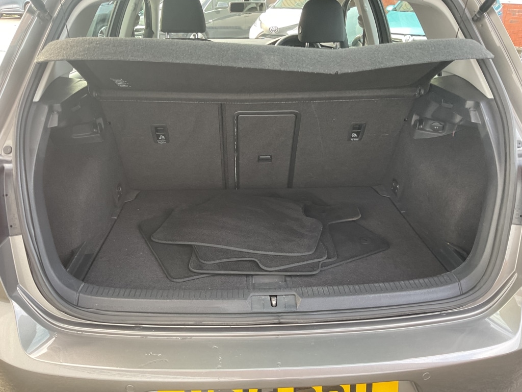 Used Volkswagen Golf 2015 for sale - 76891571: Photo 20