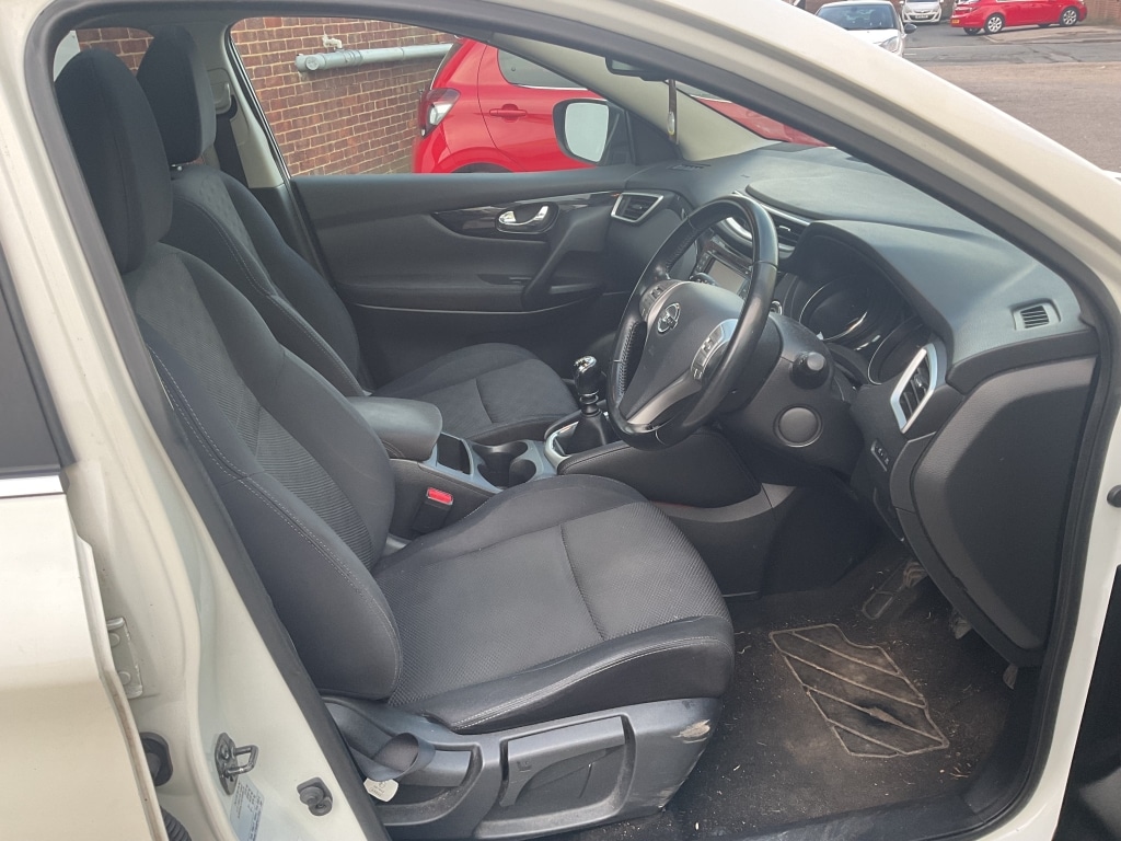 Used Nissan Qashqai 2016 for sale - 77311547: Photo 6