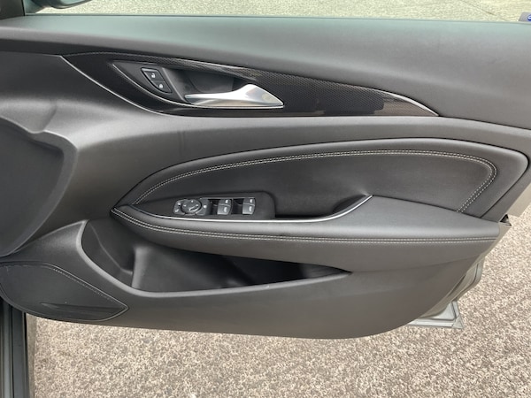 Used Vauxhall Insignia 2017 for sale - 76177654: Photo 27