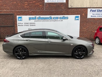 Used Vauxhall Insignia 2017 for sale - 76177654: Photo 2