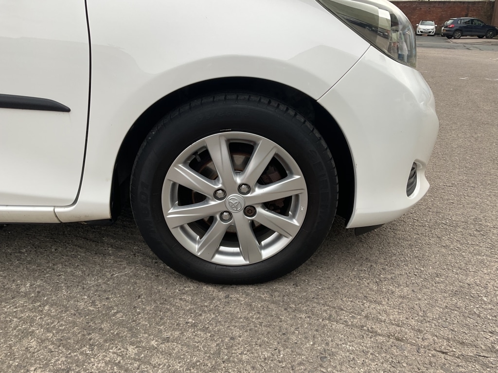 Used Toyota Yaris 2013 for sale - 77558792: Photo 11