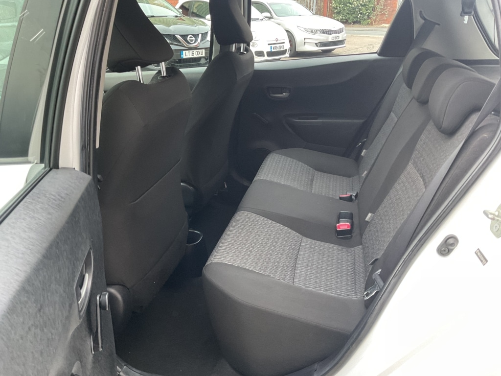 Used Toyota Yaris 2013 for sale - 77558792: Photo 16