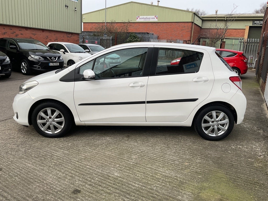 Used Toyota Yaris 2013 for sale - 77558792: Photo 5