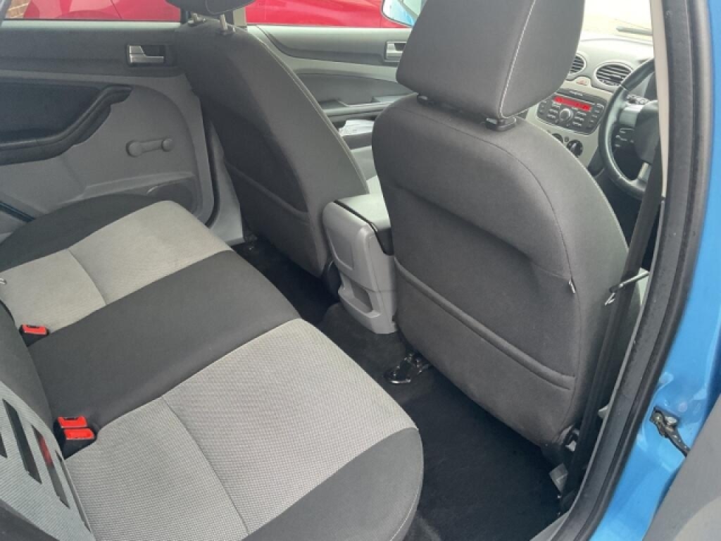 Used Ford Focus 2010 for sale - 77070450: Photo 16