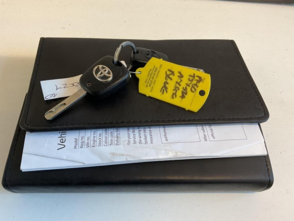 Used Toyota AYGO 2010 for sale - 76694707: Photo 29