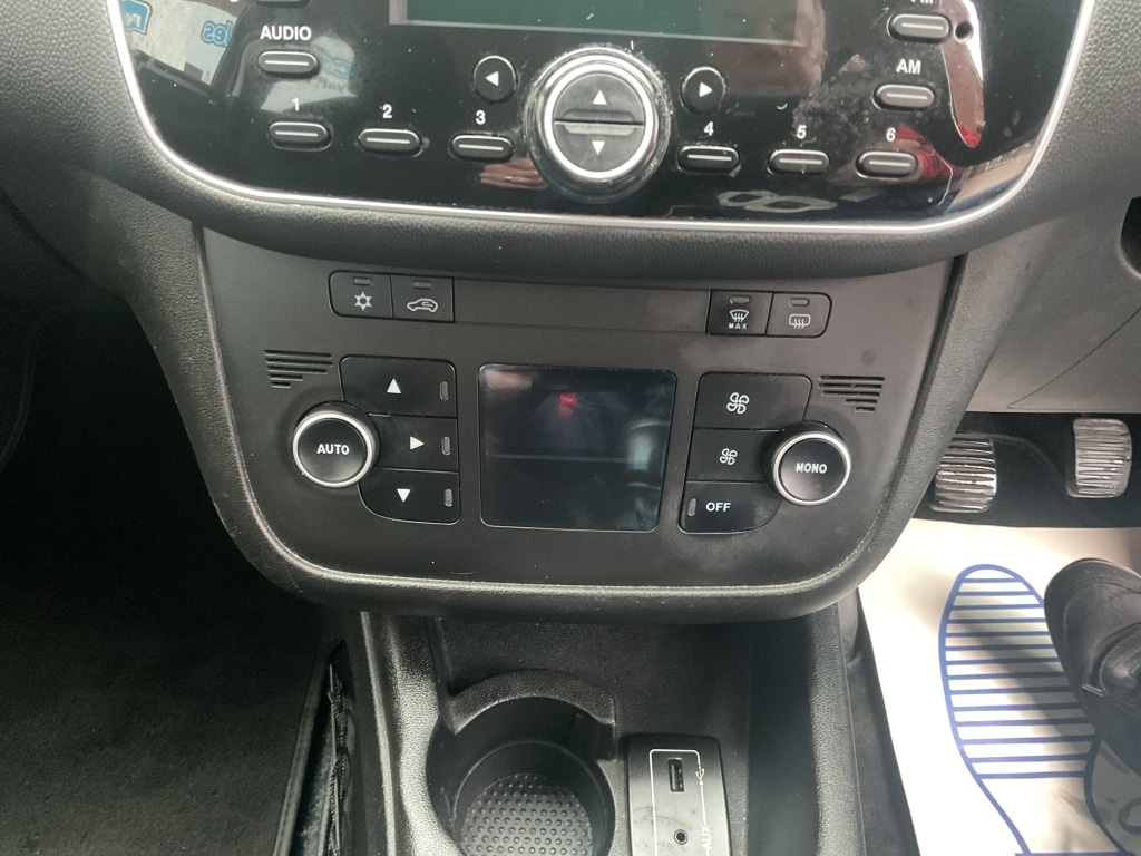 Used Fiat Punto 2016 for sale - 77300246: Photo 13