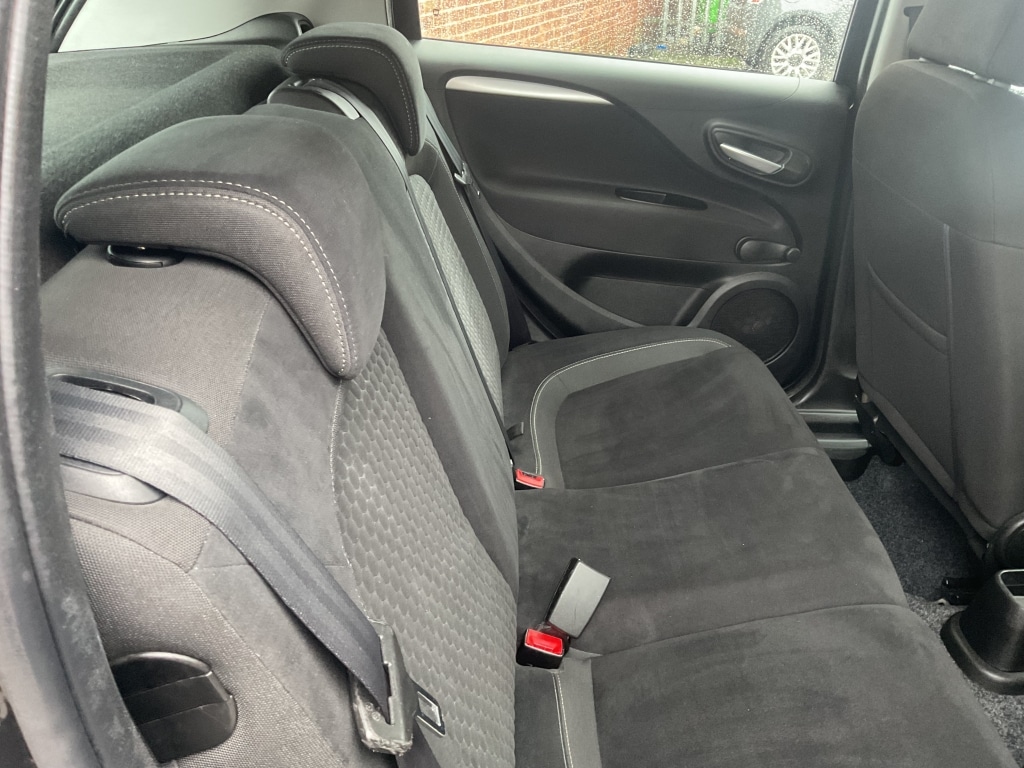 Used Fiat Punto 2016 for sale - 77300246: Photo 18