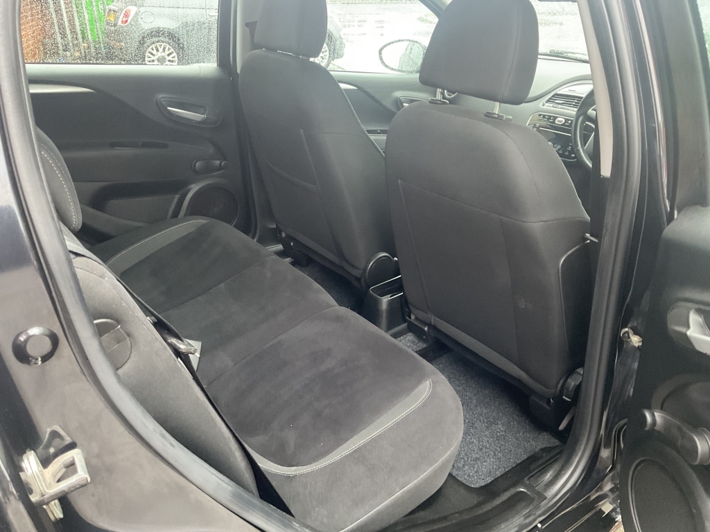 Used Fiat Punto 2016 for sale - 77300246: Photo 19