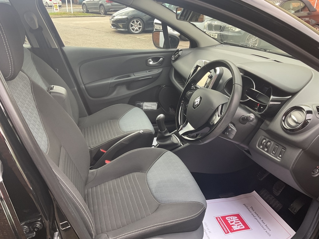 Used Renault Clio 2015 for sale - 77640427: Photo 6