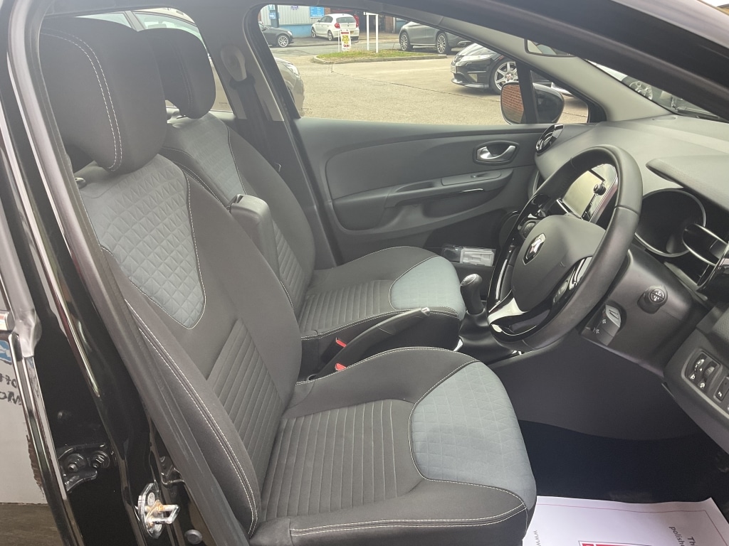 Used Renault Clio 2015 for sale - 77640427: Photo 7