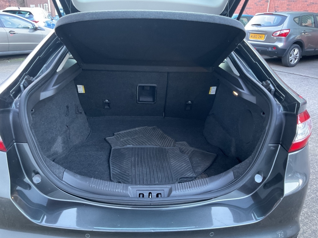 Used Ford Mondeo 2016 for sale - 76571343: Photo 18