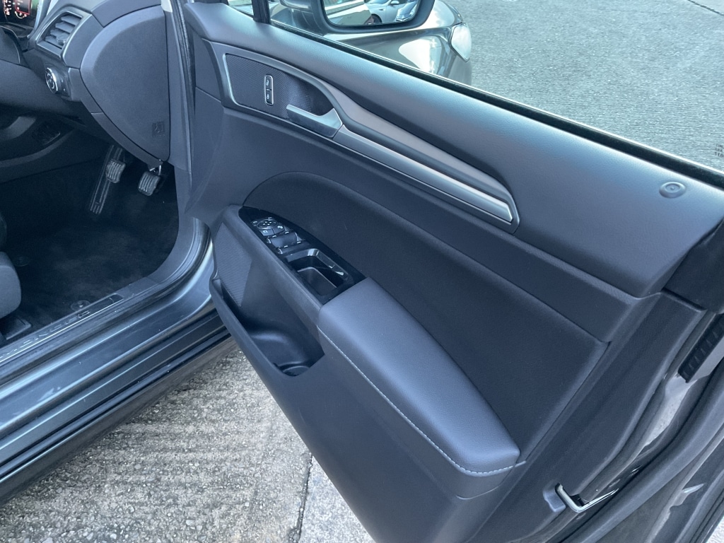 Used Ford Mondeo 2016 for sale - 76571343: Photo 8