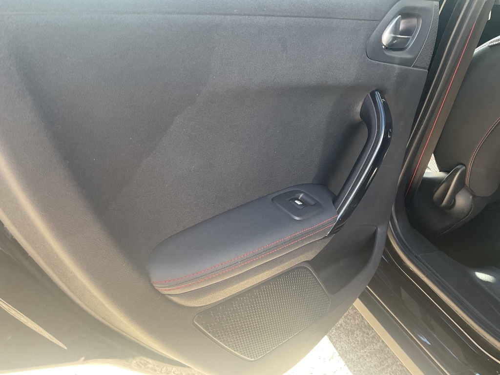 Used Peugeot 2008 2016 for sale - 76031203: Photo 36