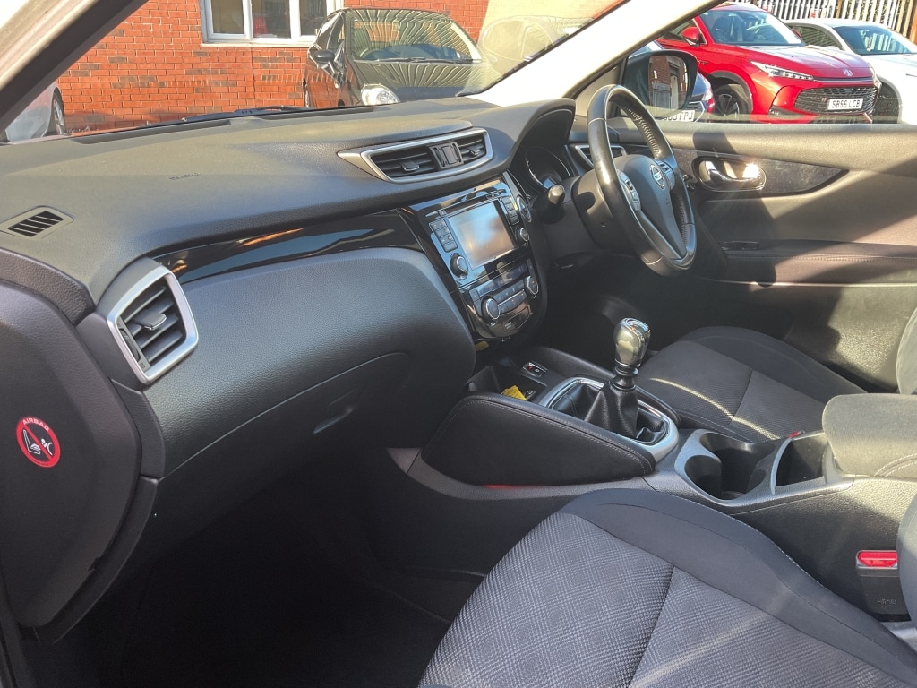 Used Nissan Qashqai 2014 for sale - 76751998: Photo 23