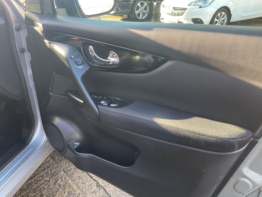 Used Nissan Qashqai 2014 for sale - 76751998: Photo 8