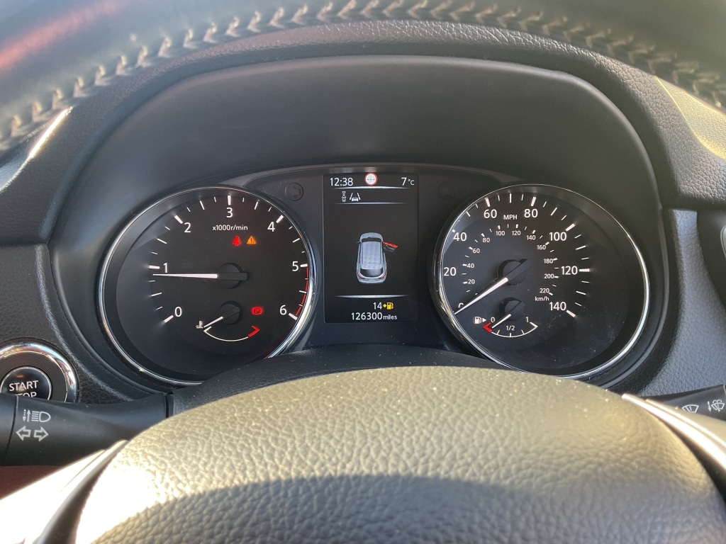 Used Nissan Qashqai 2014 for sale - 76751998: Photo 9