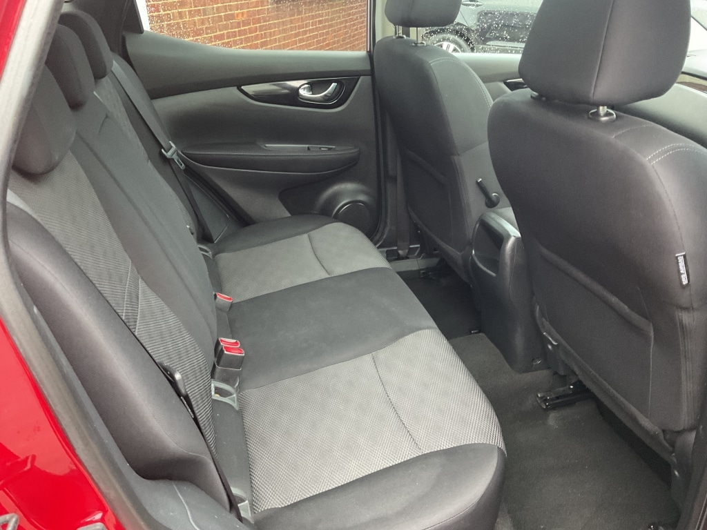 Used Nissan Qashqai 2016 for sale - 77289404: Photo 18