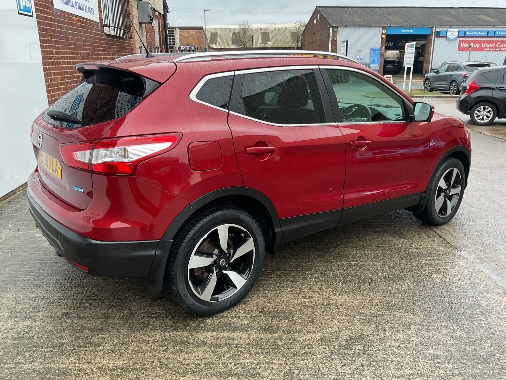 Used Nissan Qashqai 2016 for sale - 77289404: Photo 5