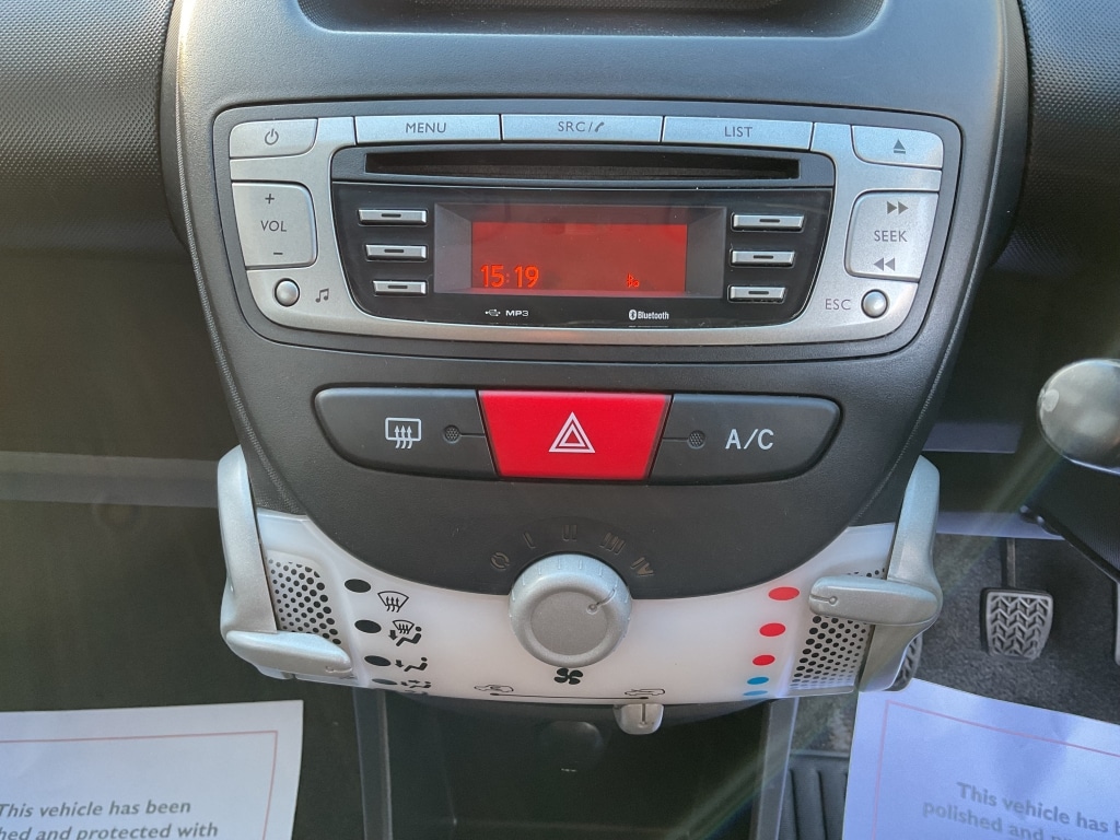 Used Toyota AYGO 2012 for sale - 76687519: Photo 12