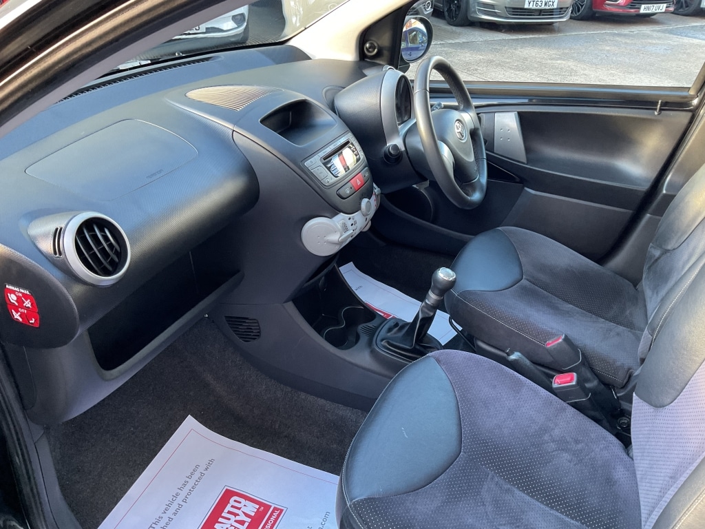 Used Toyota AYGO 2012 for sale - 76687519: Photo 18