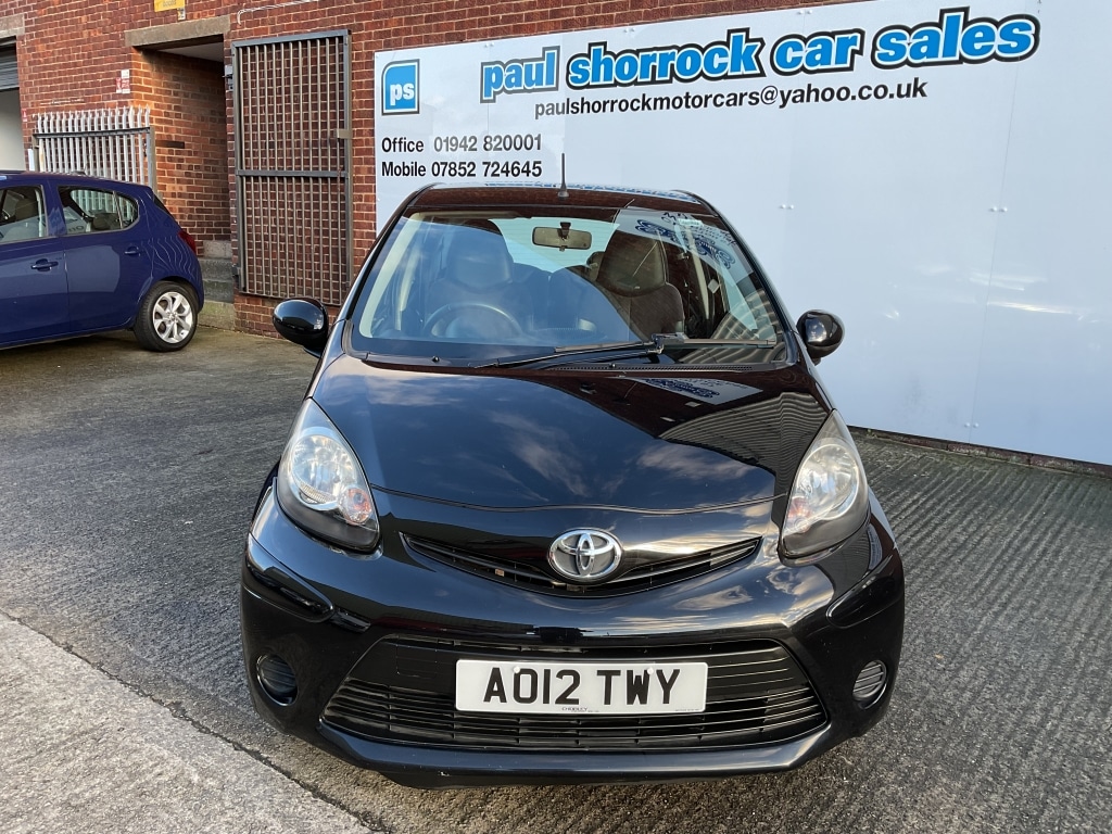 Used Toyota AYGO 2012 for sale - 76687519: Photo 2