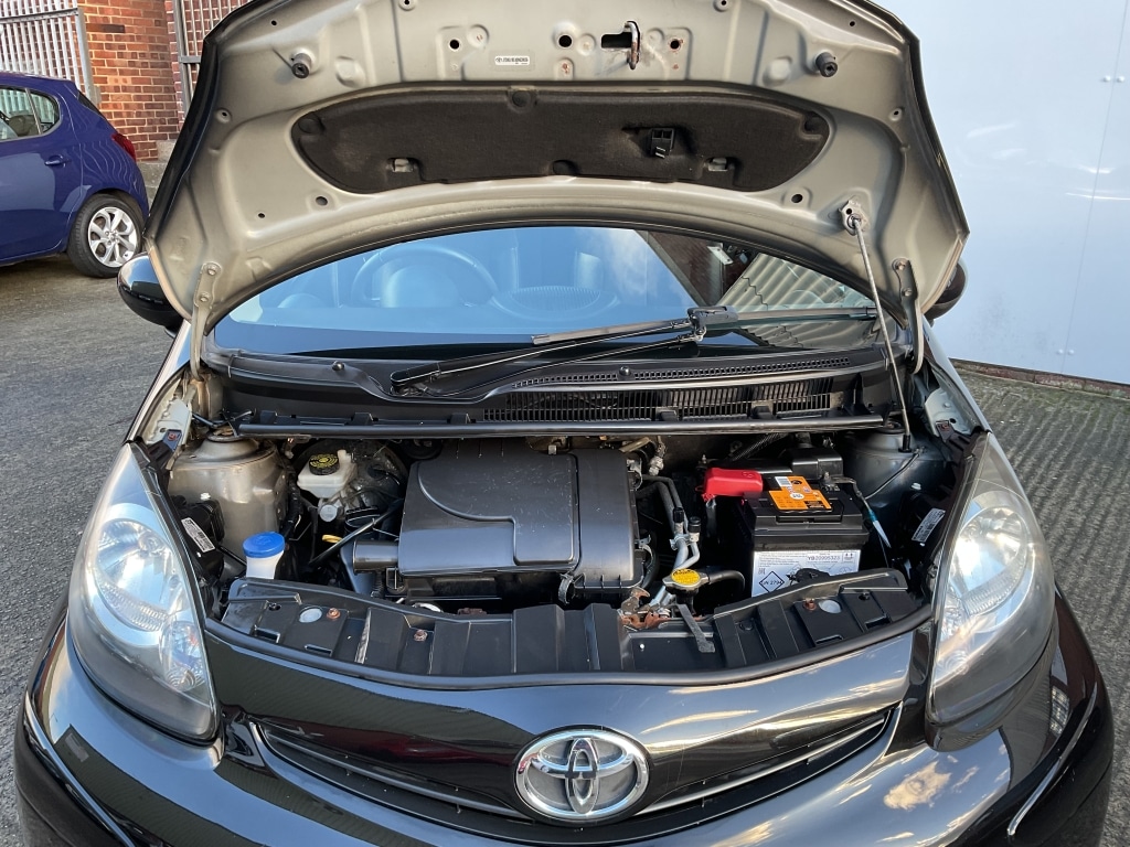 Used Toyota AYGO 2012 for sale - 76687519: Photo 24