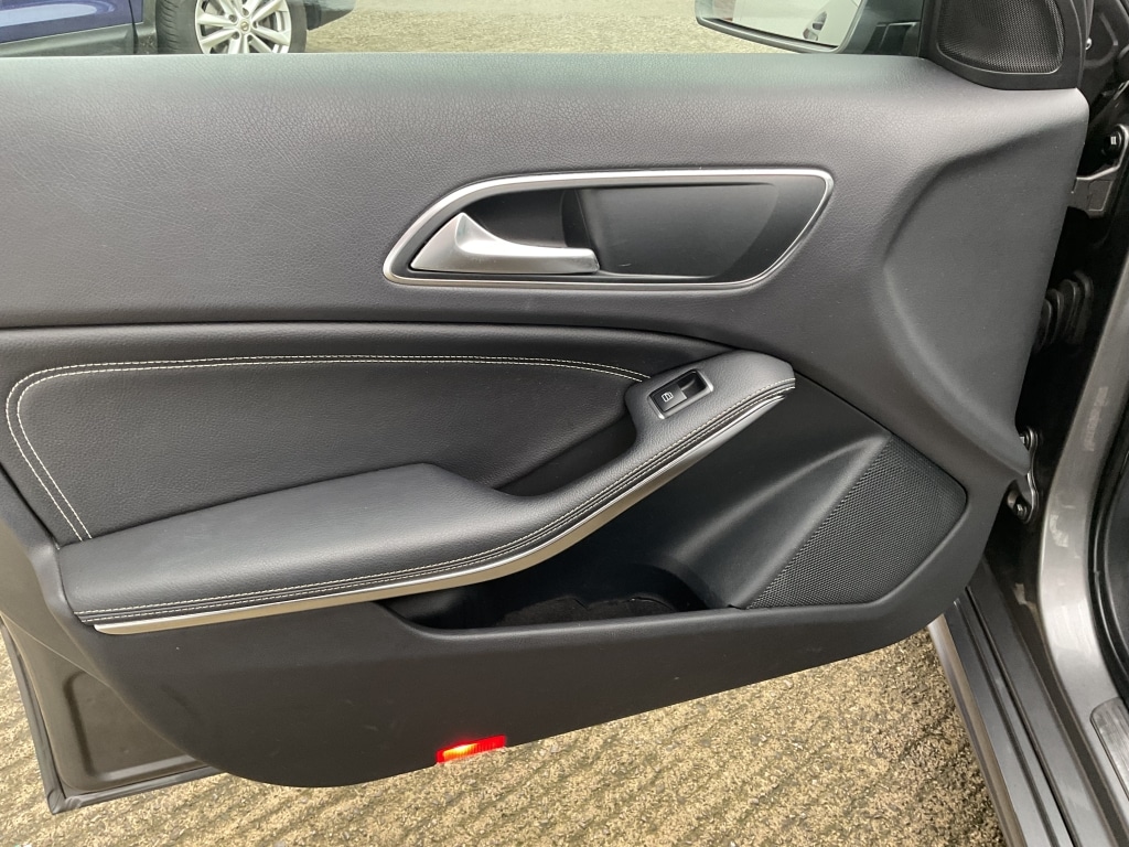 Used Mercedes-Benz A-Class 2015 for sale - 76497663: Photo 29