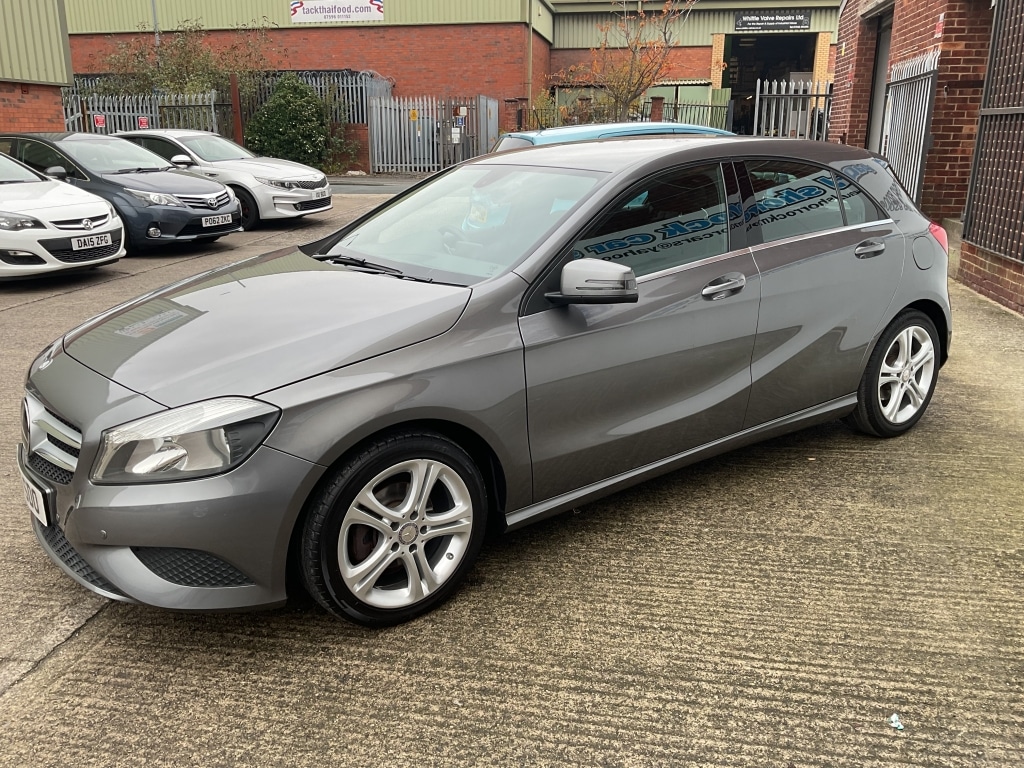 Used Mercedes-Benz A-Class 2015 for sale - 76497663: Photo 3