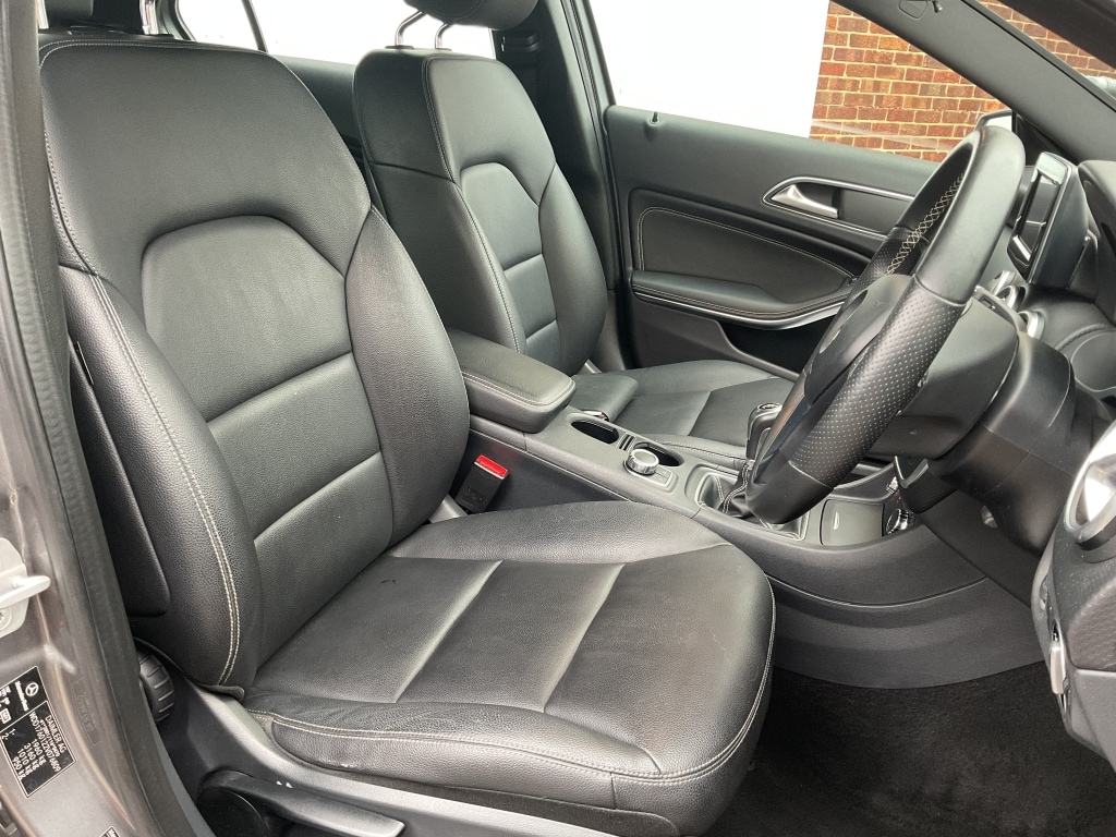 Used Mercedes-Benz A-Class 2015 for sale - 76497663: Photo 9