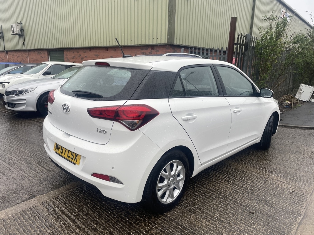 Used Hyundai i20 2017 for sale - 78062288: Photo 3