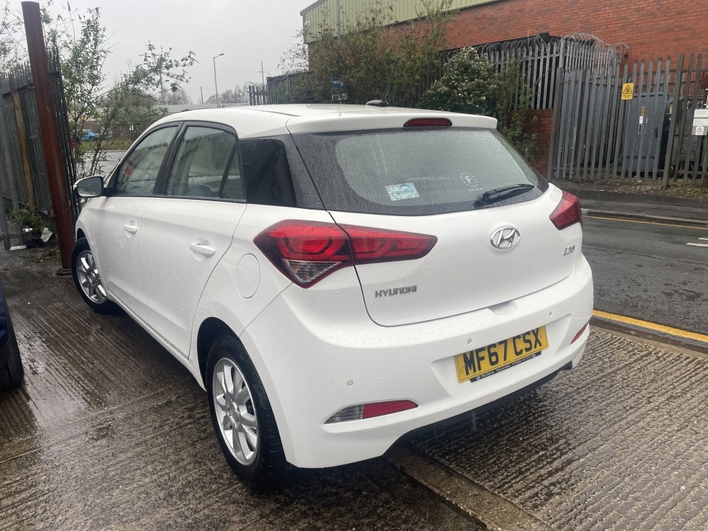 Used Hyundai i20 2017 for sale - 78062288: Photo 4