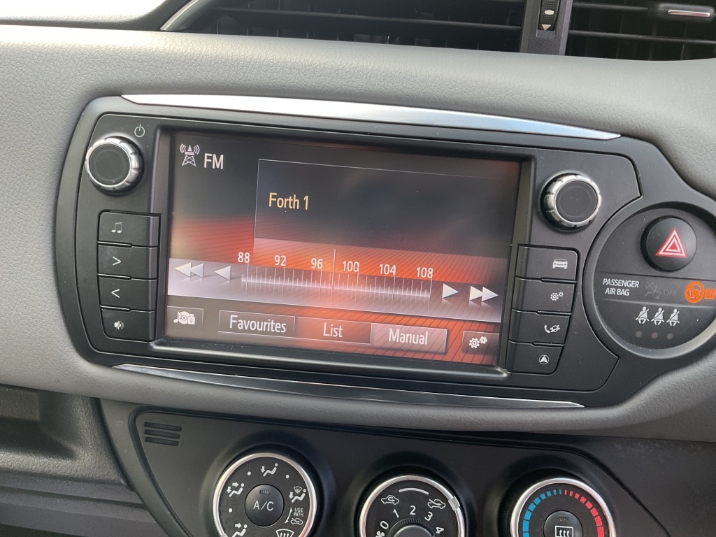 Used Toyota Yaris 2014 for sale - 77682076: Photo 10