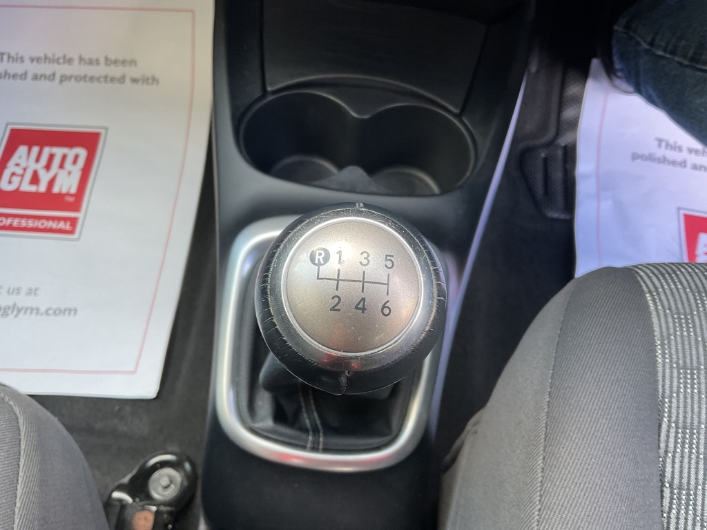 Used Toyota Yaris 2014 for sale - 77682076: Photo 12