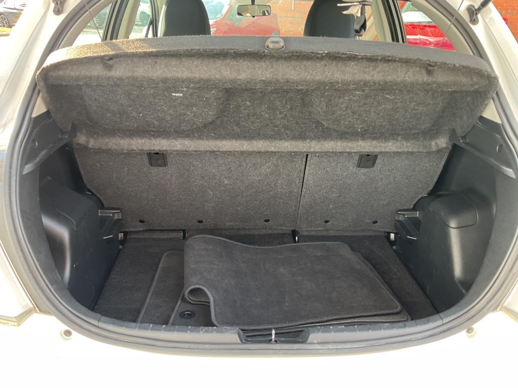 Used Toyota Yaris 2014 for sale - 77682076: Photo 19