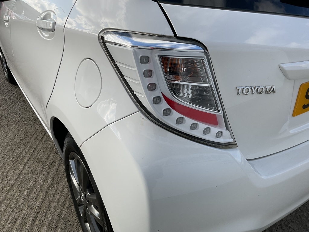 Used Toyota Yaris 2014 for sale - 77682076: Photo 26