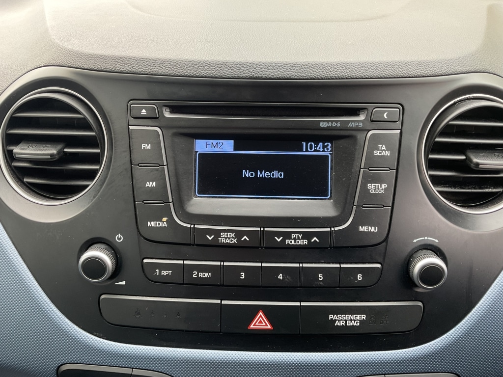 Used Hyundai i10 2014 for sale - 77536183: Photo 12