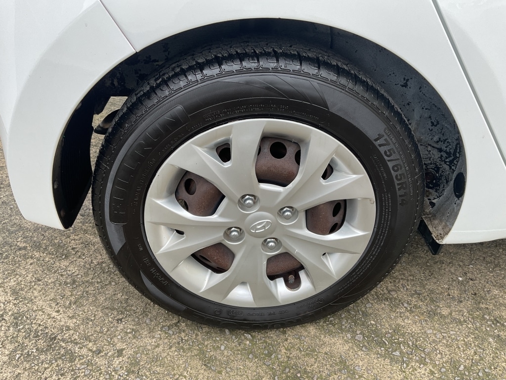 Used Hyundai i10 2014 for sale - 77536183: Photo 28