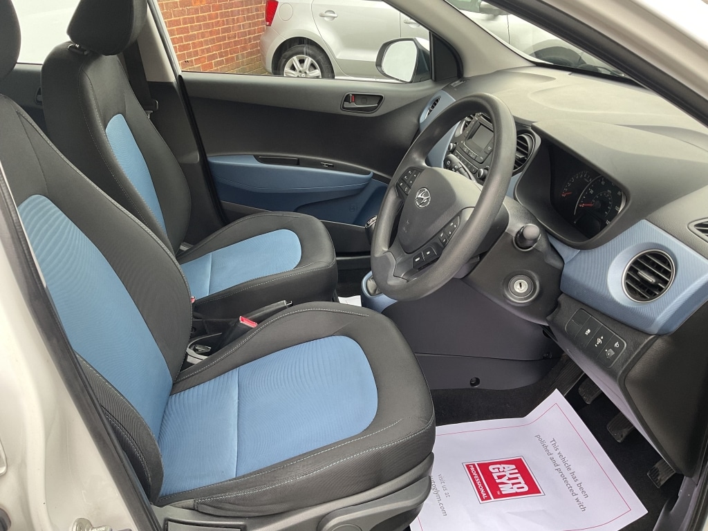 Used Hyundai i10 2014 for sale - 77536183: Photo 6