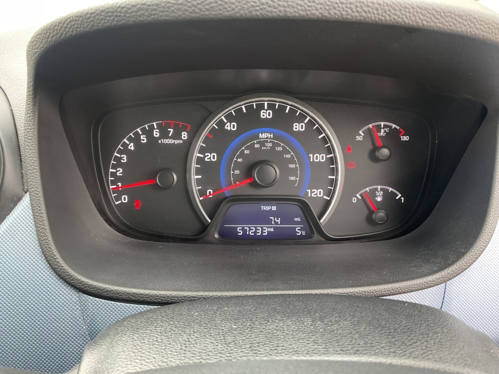 Used Hyundai i10 2014 for sale - 77536183: Photo 9