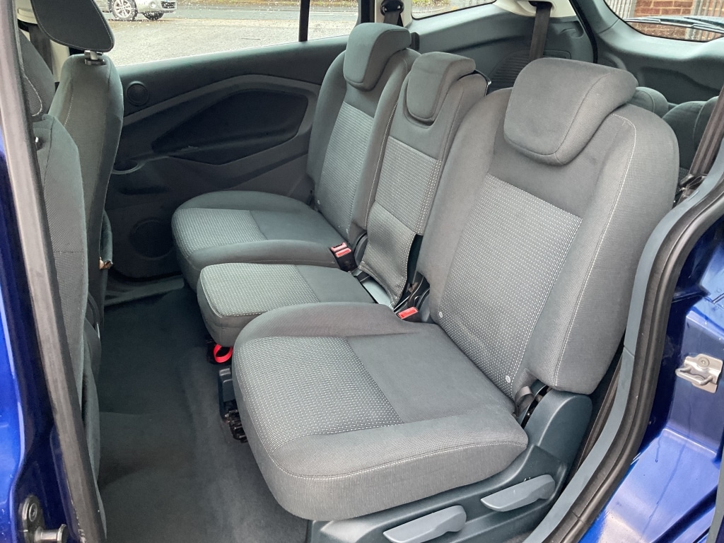 Used Ford Grand C-Max 2015 for sale - 77622809: Photo 17