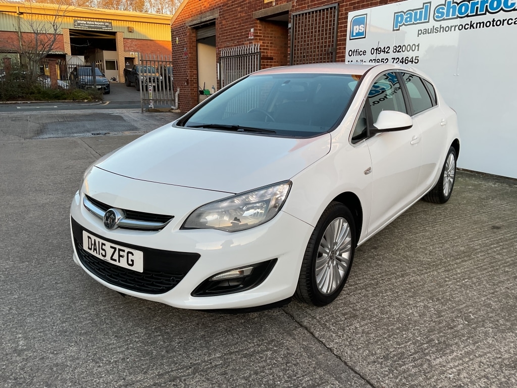 Used Vauxhall Astra 2015 for sale - 76699671: Photo 3